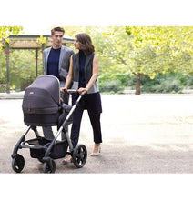 2018 Silver Cross Wave Stroller - Claret (Wave Board Compatible)
